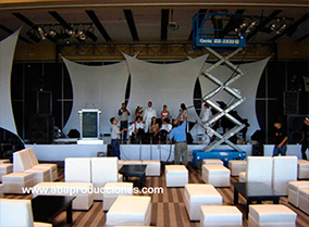 RENTA DE VALLAS METALICAS Y RENTA DE UNIFILAS PARA EVENTOS